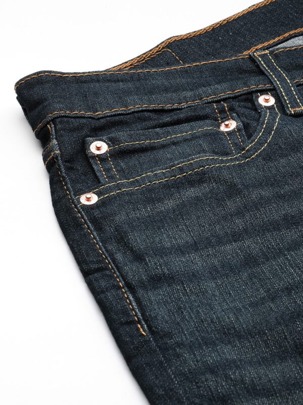 Men Slim Fit Light Fade Stretchable Mid-Rise Jeans - Image 6