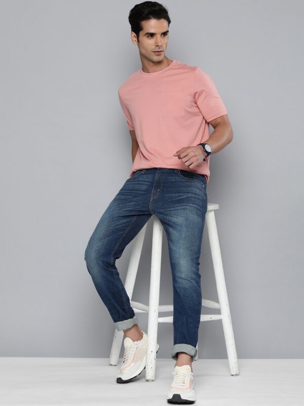 Men Blue Tapered Fit Heavy Fade Stretchable Casual Jeans - Image 4