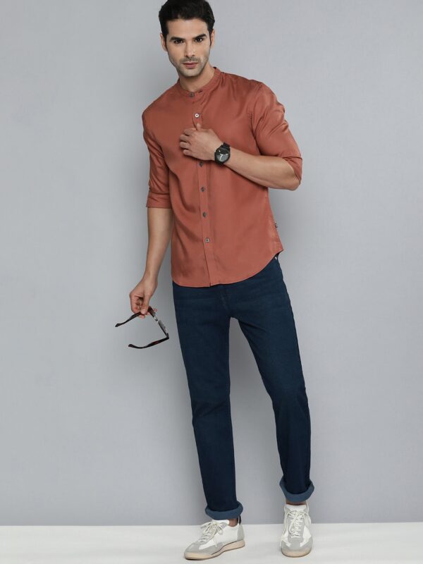 Men Blue 511 Slim Fit Light Fade Stretchable Jeans - Image 4