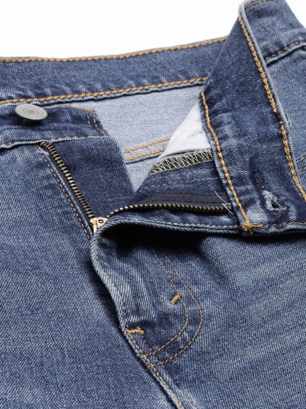 Men Blue Tapered Fit Light Fade Stretchable Casual Jeans - Image 5