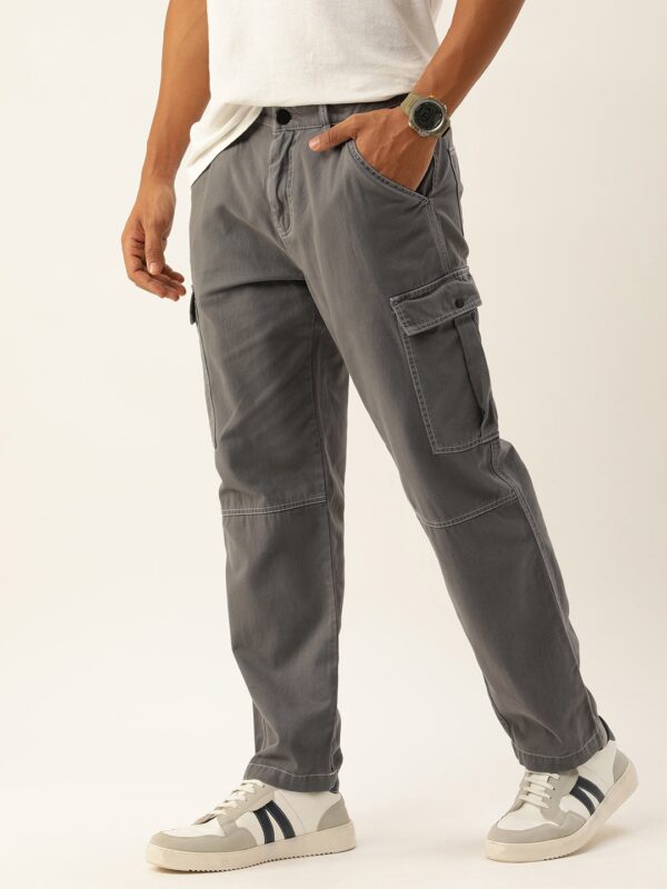 Men Relaxed Solid Regular Fit Cargos Trousers - Image 2