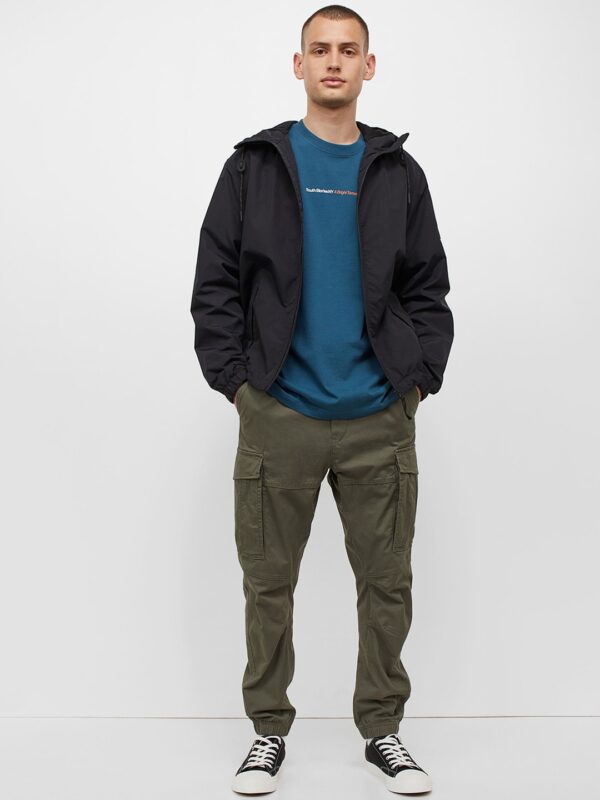 Men Green Solid Cargo Joggers